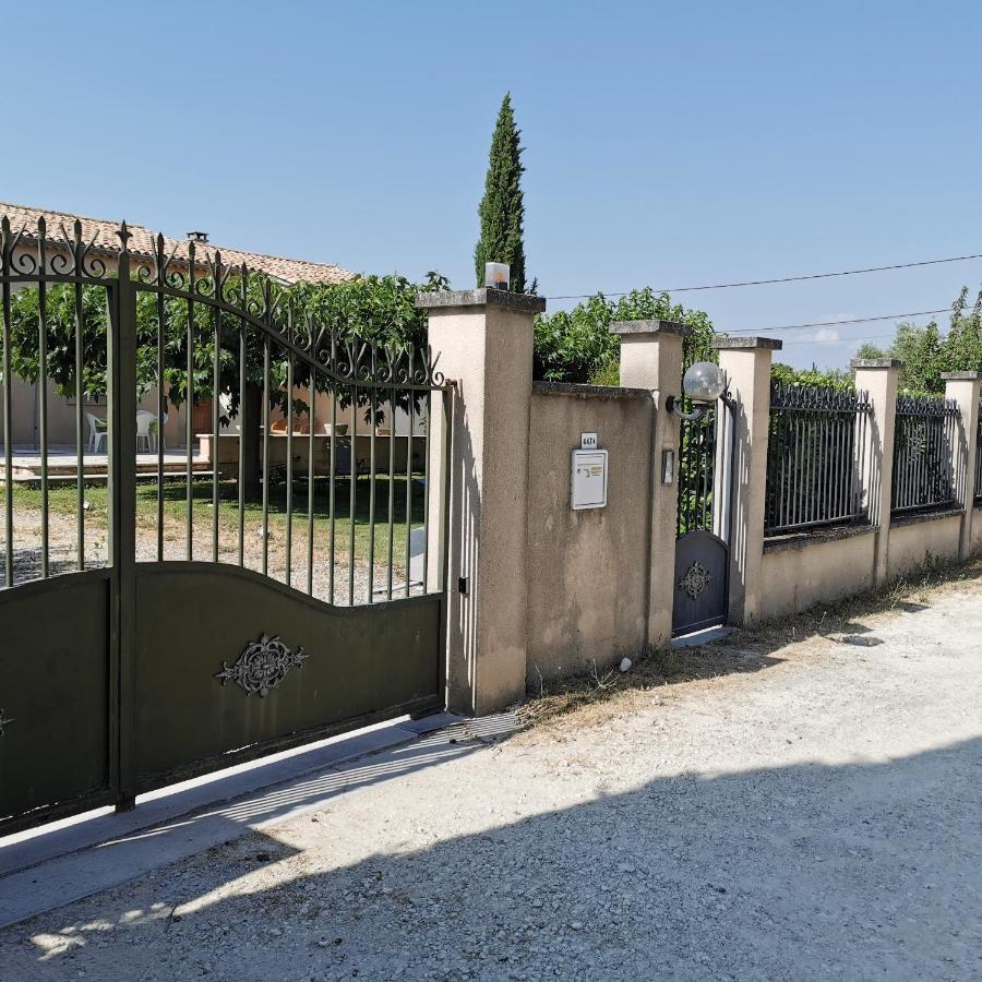 Aux Portes Du Luberon Cheval-Blanc エクステリア 写真