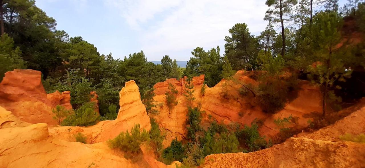 Aux Portes Du Luberon Cheval-Blanc エクステリア 写真